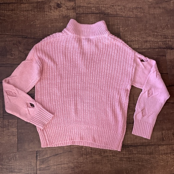 Francesca’s acrylic sweater - Picture 7 of 8